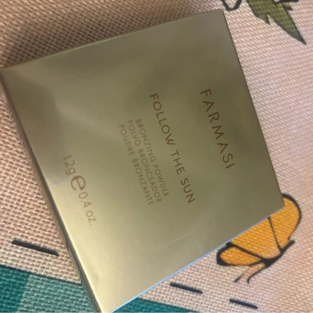 New in box Farmasi EU compliant Follow the Sun Bronzer Powder European Standards